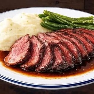 Grilled Steak with Mashed Potatoes & Asparagus