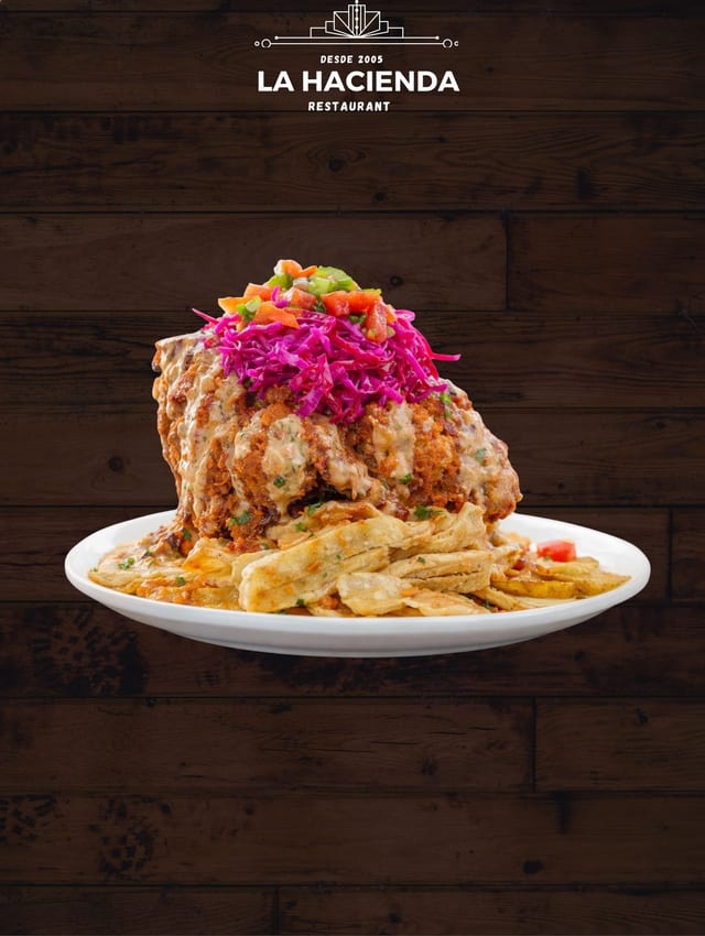 Pollo con Tajadas.